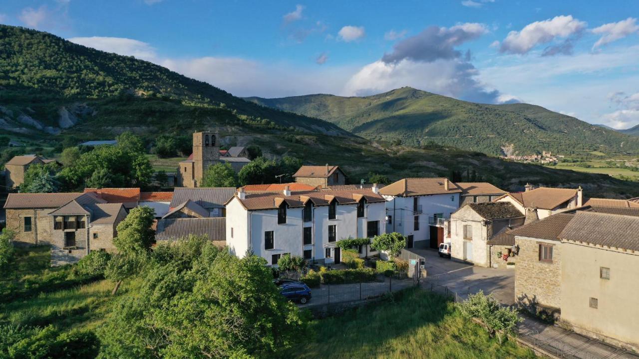 Apartament Casas Pirineos Sabiñánigo Zewnętrze zdjęcie
